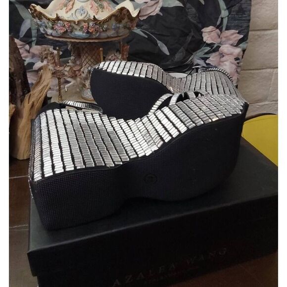 BNIB~AZALEA WANG Rosalia Black & Silver Platform Sparkle Wedge Heel Sandals Sz 1 - Picture 5 of 11